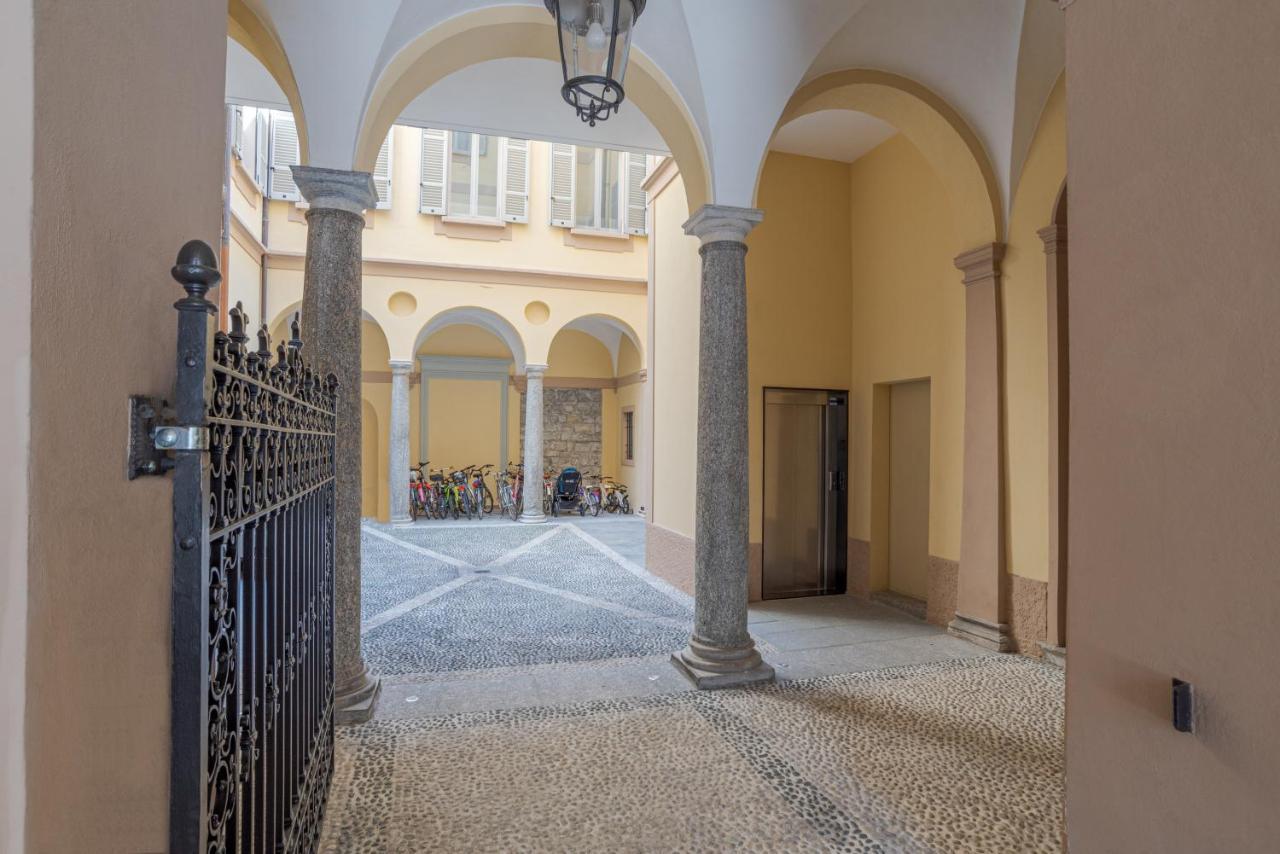Suite Del Vescovo - By Myhomeincomo Exterior foto