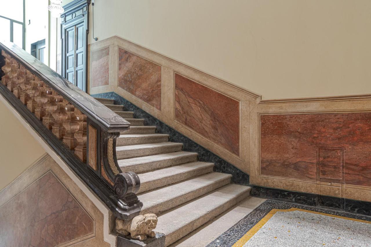 Suite Del Vescovo - By Myhomeincomo Exterior foto